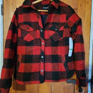 Insulated Red and Black Plaid jacket Size L New with tags